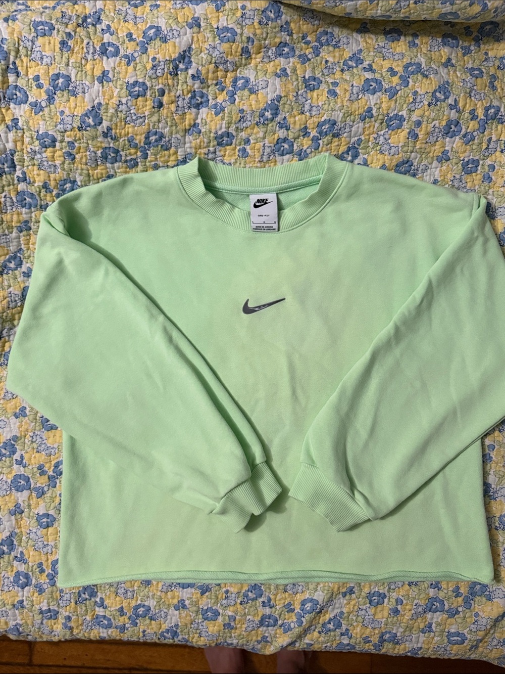 Nike Light Mint Green Crewneck Sweatshirt with Swoosh